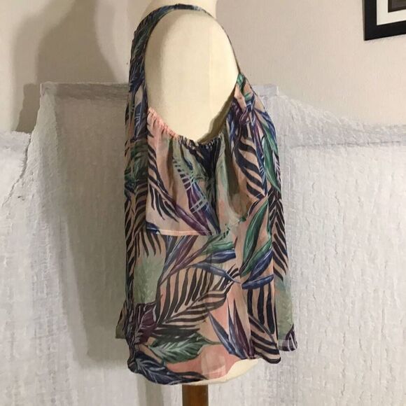 Show Me Your MuMu Cold Shoulder Leaf Print Top Size Small - Picture 3 of 8